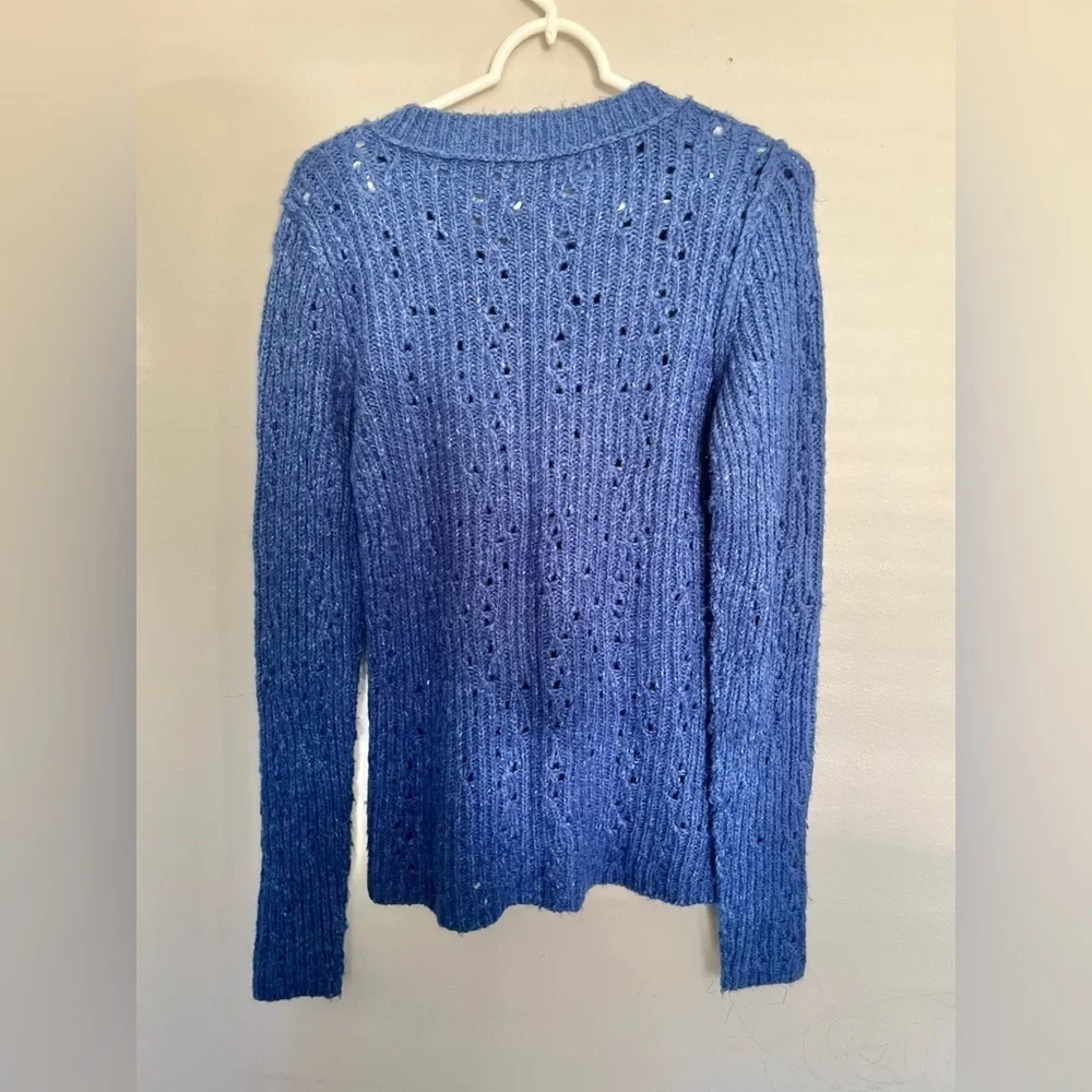 Free people knitted blue holes soft sweater pullover size small